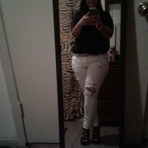 Meet your Posher, Corrinna